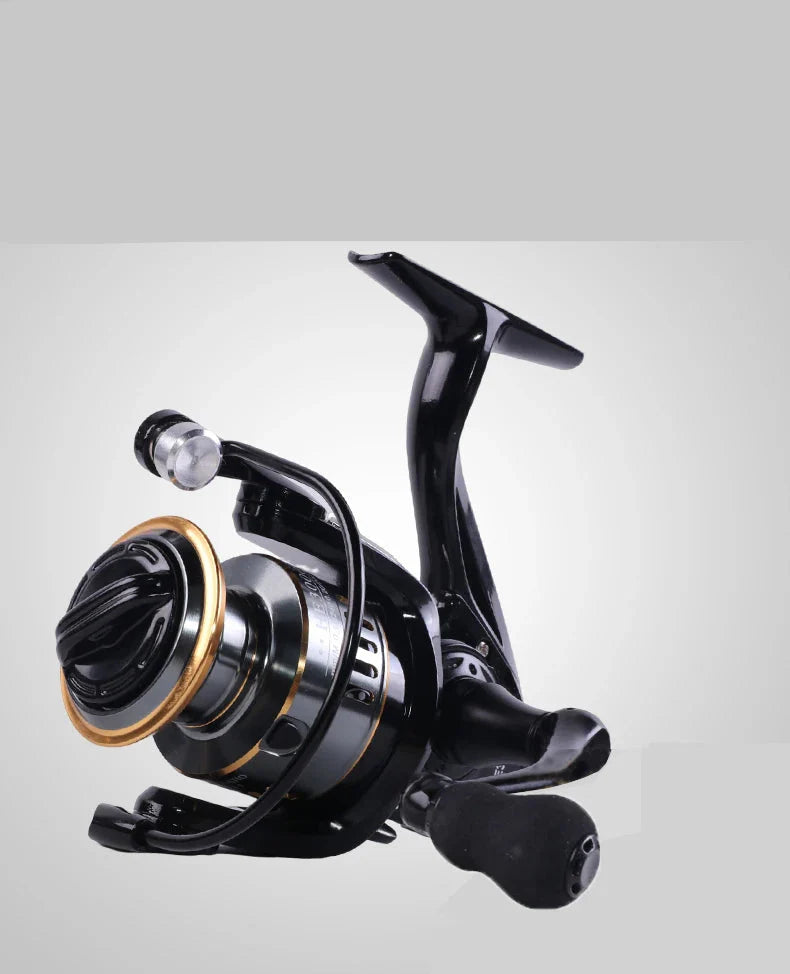 Molinete Okuma HE500–7000 metálico freio 12kg ambidestro